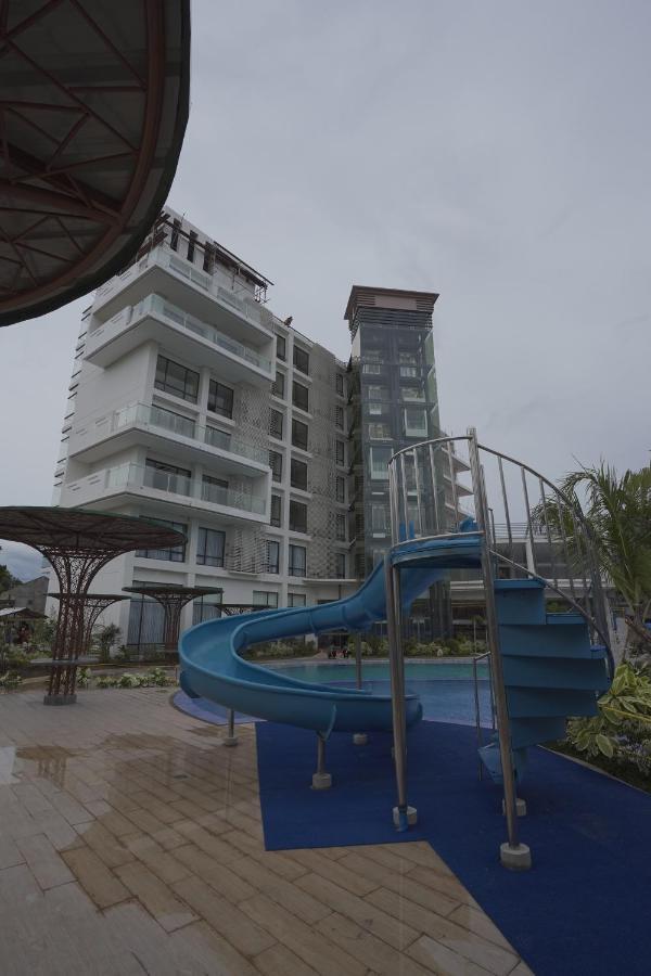 Winrich Hotel Isla de Mactán Exterior foto